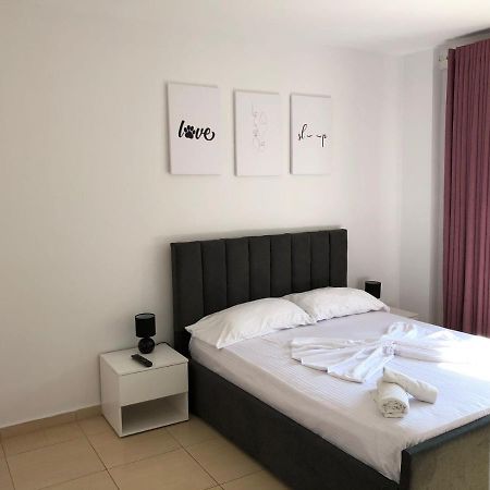 Sea La Vie- Apartment Саранде Екстериор снимка