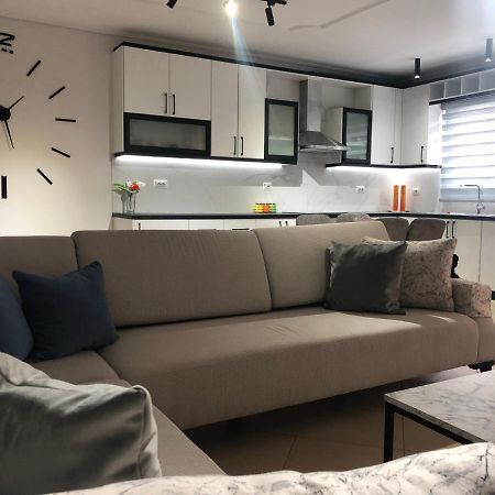 Sea La Vie- Apartment Саранде Екстериор снимка