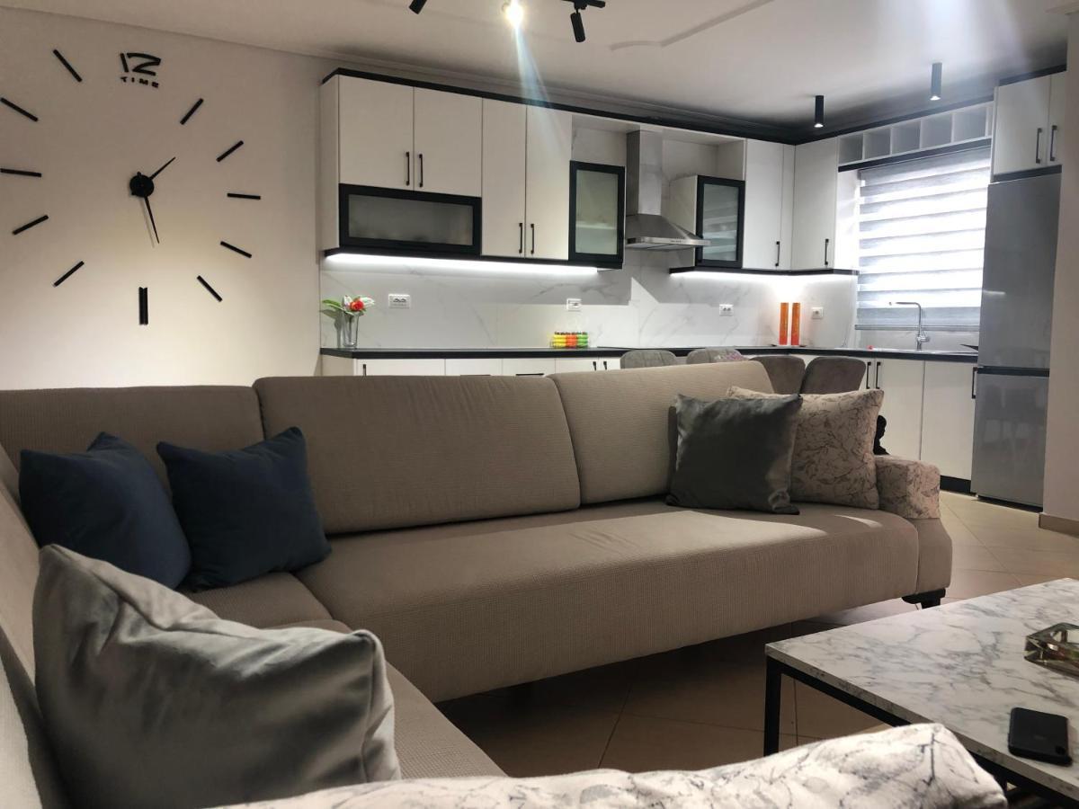 Sea La Vie- Apartment Саранде Екстериор снимка